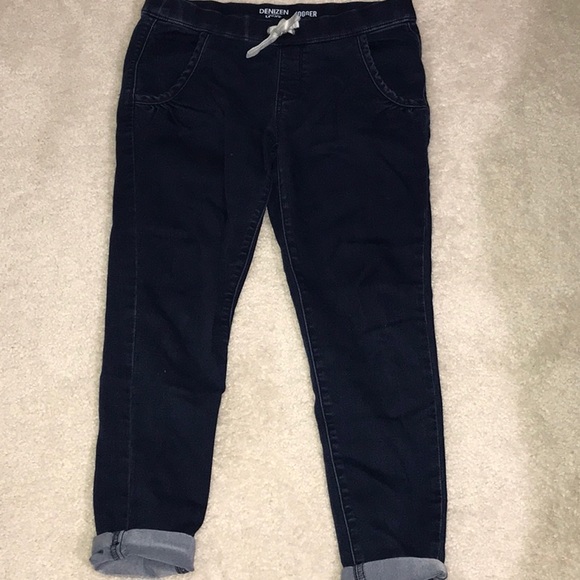 Jeans - Picture 1 of 2